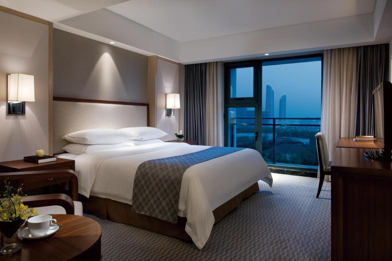 Jinling Riverside Hotel Нанкін Екстер'єр фото