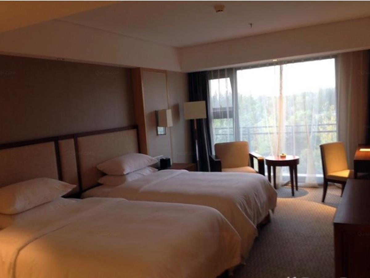 Jinling Riverside Hotel Нанкін Екстер'єр фото