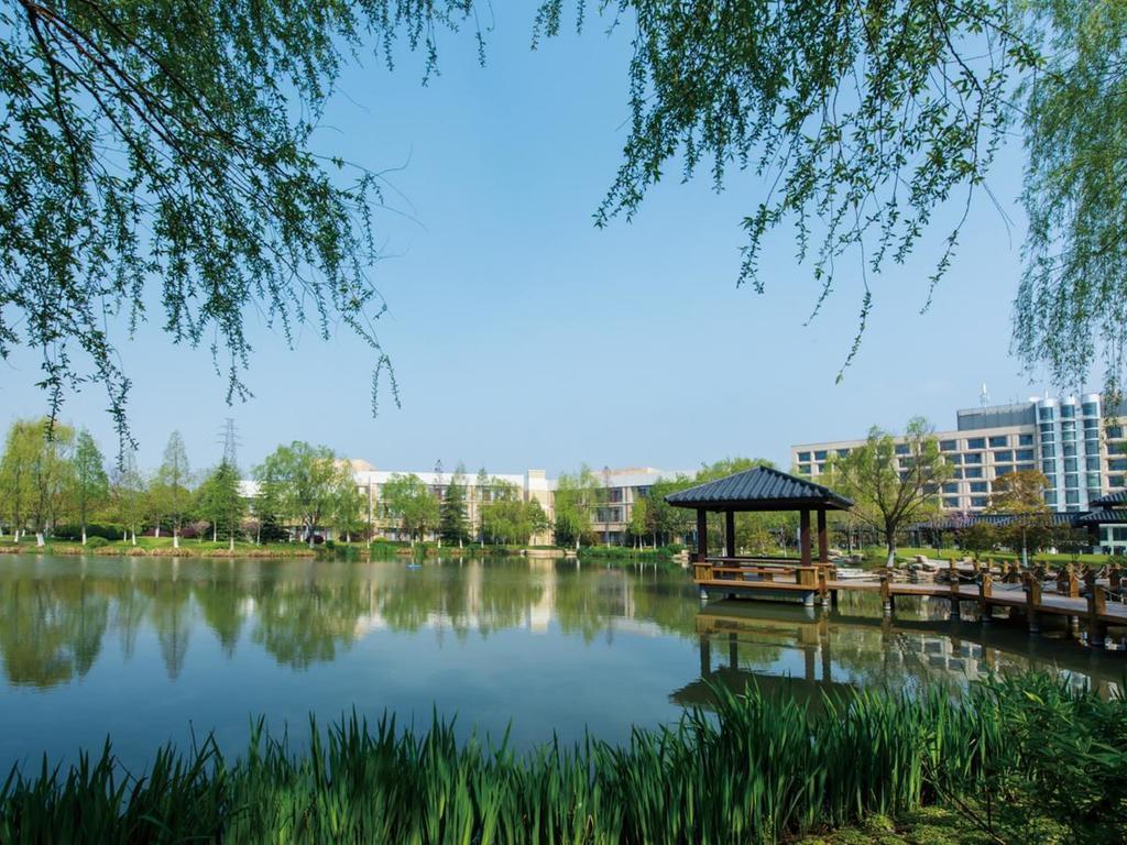 Jinling Riverside Hotel Нанкін Екстер'єр фото