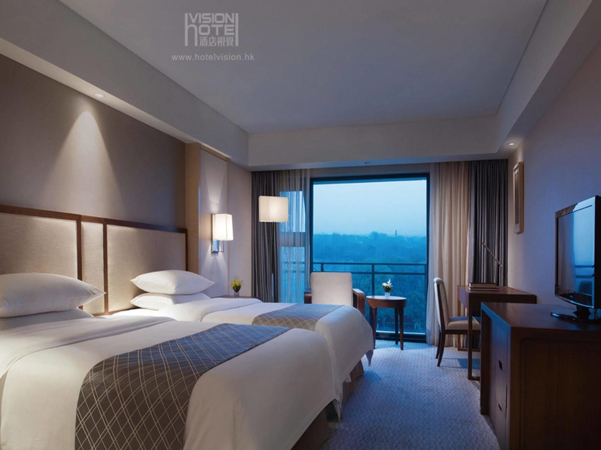 Jinling Riverside Hotel Нанкін Екстер'єр фото