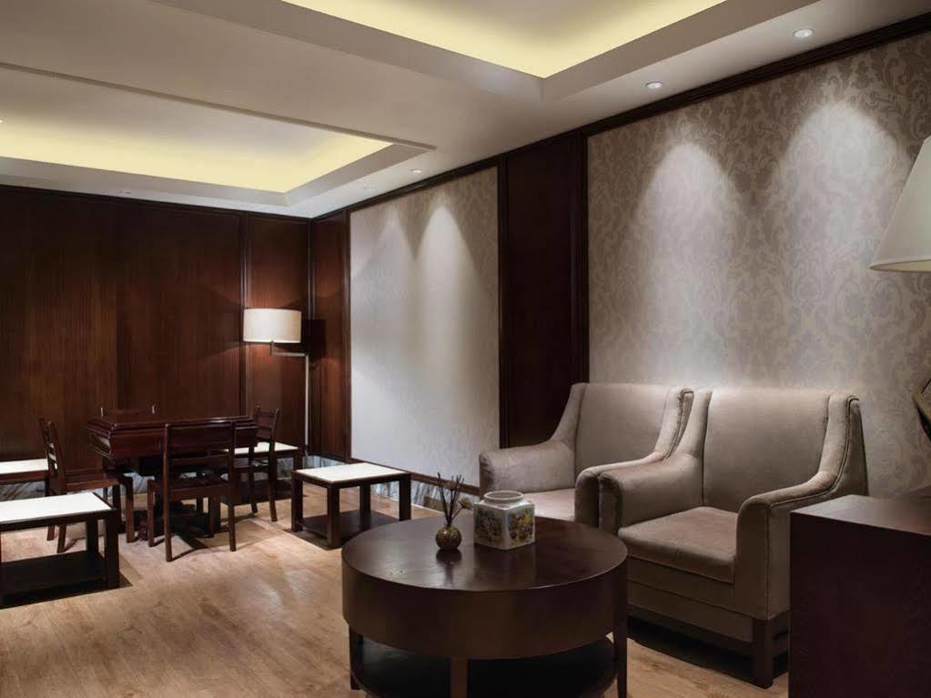 Jinling Riverside Hotel Нанкін Екстер'єр фото