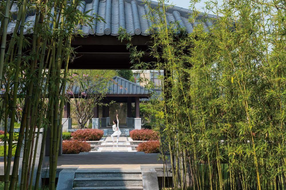 Jinling Riverside Hotel Нанкін Екстер'єр фото